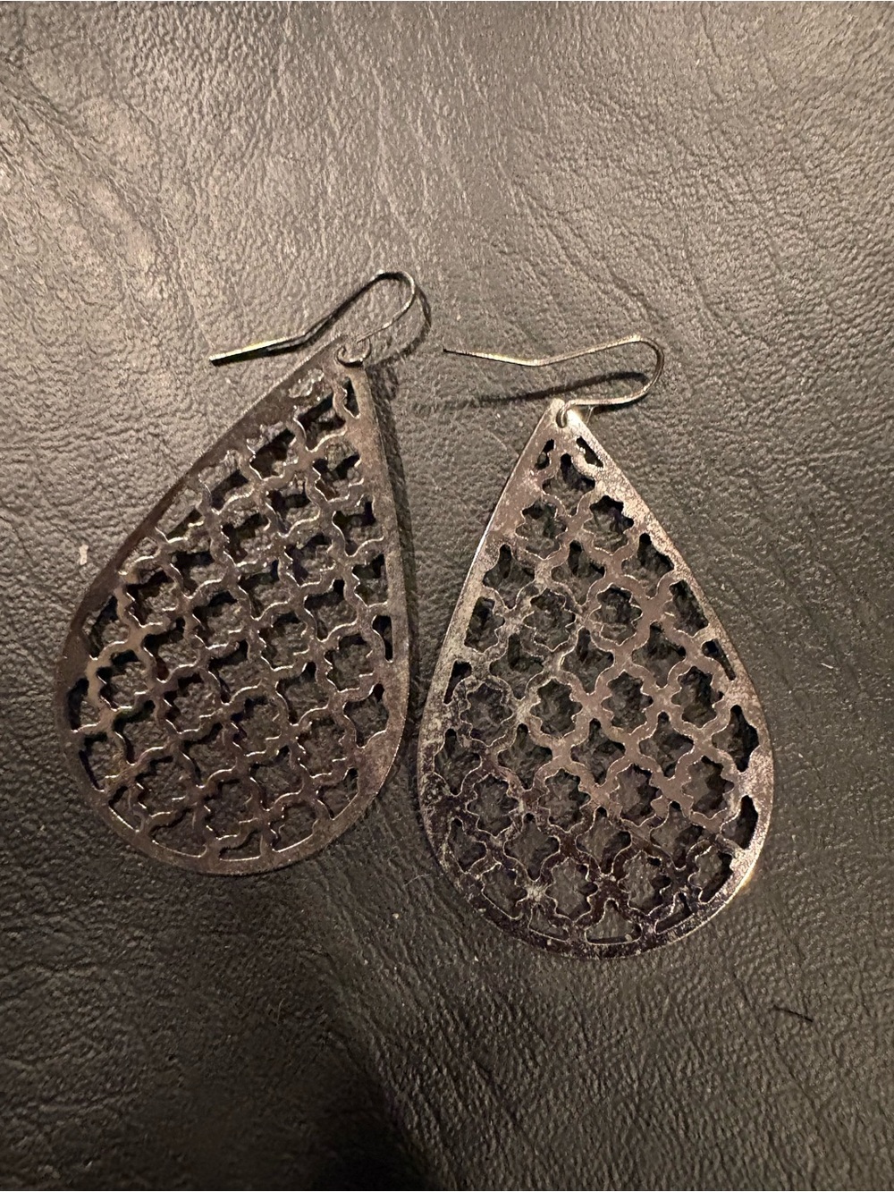 Women’s Teardrop Filigree Metal Earrings in Dark Brown